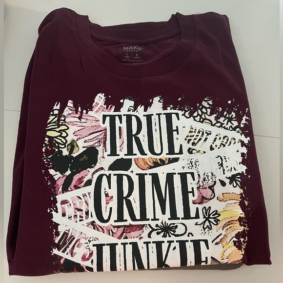 True Crime Junkie NEW purple short sleeve shirt size large - Picture 1 of 1